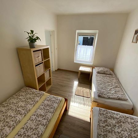 Apartman Beniskovec, Suchdol Nad Luznici Zewnętrze zdjęcie